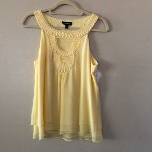 Yellow silky SUMMER top!!